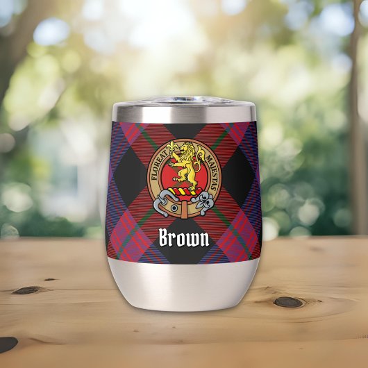 Cimier de Clan Brown sur tartan