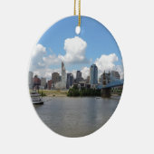 Cincinnati, Ohio skyline met de Ohio-rivier Keramisch Ornament (Rechts)