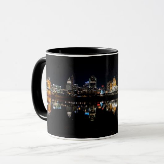Cincinnati Skyline Mug (Devant gauche)