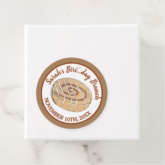 Cinnamon Roll Bun Pastry Birthday Party Brunch Bedankjes Labels (In situ)