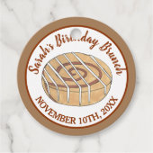 Cinnamon Roll Bun Pastry Birthday Party Brunch Bedankjes Labels (Voorkant)