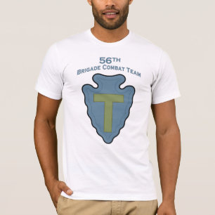 cinquante-sixième T-shirt de correction d'épaule