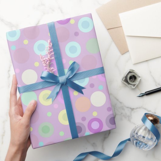 Cirkels en Stippen Pastel Soft Cosy Kleuren Cadeaupapier (Geschenken)