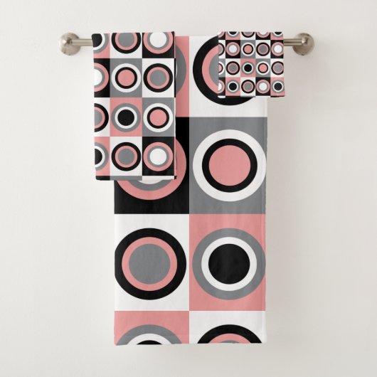 Cirkels roze grijs wit retro patroon bad handdoek (Insitu)