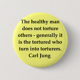 citaat van carl jung ronde button 5,7 cm