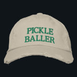 Citation Amusante Pickleball cadeau unique<br><div class="desc">Montrez votre amour pour le pickleball avec cet élégant casquette de papa défoncé brodé pickleballer! Doté d'un lettrage vert audacieux sur un arrière - plan neutre classique, ce casquette est parfait pour une utilisation décontractée sur et hors cour. Que vous soyez un pro chevronné ou que vous aimiez simplement le...</div>