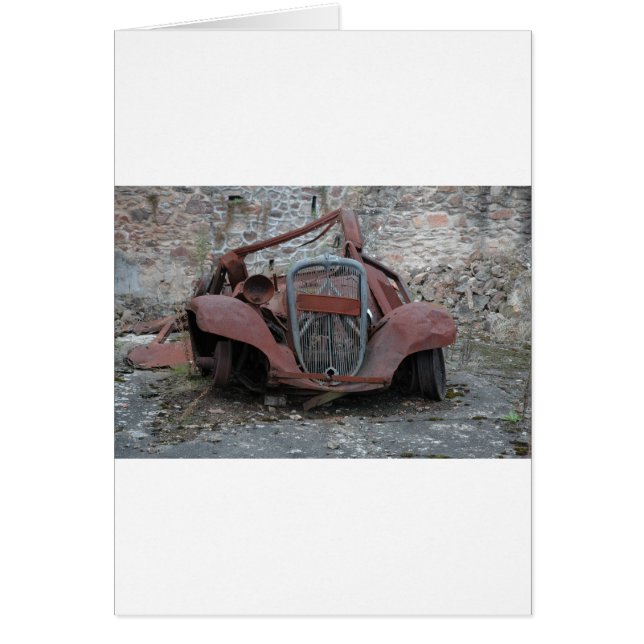 Citroen à Oradour France (Devant)