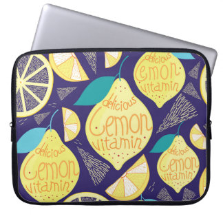 Citroenen kruidnagel: donkerblauw helder patroon laptop sleeve