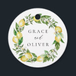 Citron botanique et Mariage de couronnes vertes<br><div class="desc">Ces étiquettes de faveur mariage aquarelle sont une façon douce et élégante de personnaliser votre grand jour. Avec un design délicat avec citrons, verdure et fleurs de citrons, ils ajoutent une touche fraîche et vivante à vos faveurs de mariage. Les étiquettes sont entièrement personnalisables, vous pouvez ainsi ajouter vos noms...</div>
