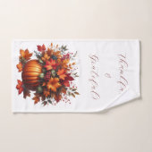 Citrouille avec feuilles automnales-Décor automnal (Serviette à main)