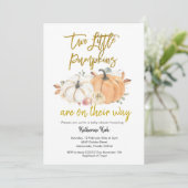 Citrouille Floral Twins Baby shower Invitation (Debout devant)