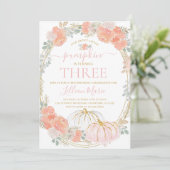 Citrouille rose automne Invitation d'anniversaire (Debout devant)