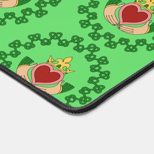 Claddagh and Green Knotwork (Coin)