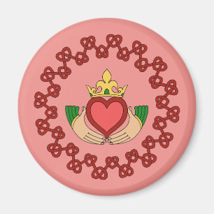Claddagh en Red Knotwork op roze Magneet