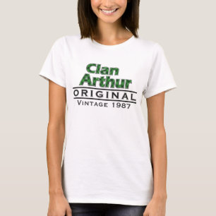Clan Arthur past je geboortejaar aan T-shirt