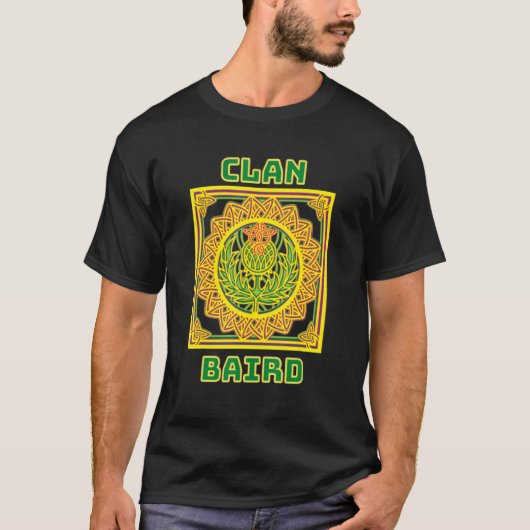 Clan Baird Scottish Celtic Thistle T-shirt (Voorkant)