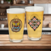 Clan Carnegie Crest over Jurk Tartan Glas