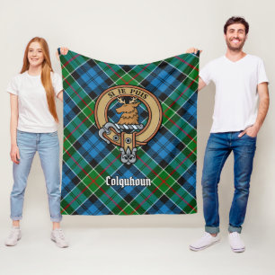 Clan Colquhoun Crest over Tartan Fleece Deken