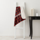 Clan Cunningham Crest Badge en Tartan Sherpa Deken (In situ)