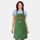 Clan Currie Lion Crest over Tartan Schort (Gedragen)