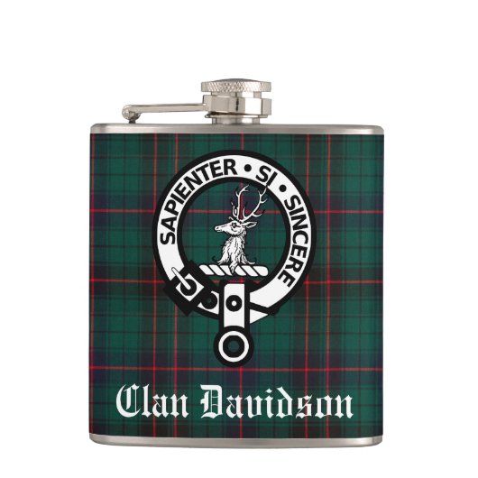 Clan Davidson Crest Badge en Tartan Heupfles (Voorkant)