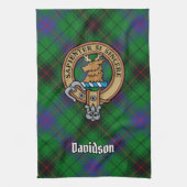 Clan Davidson Crest over Tartan Theedoek (Verticaal)