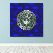 Clan Davidson Crest & Tartan Knot op Thistle Canvas Afdruk (Insitu (Houten vloer))