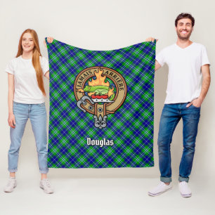 Clan Douglas Crest over Tartan Fleece Deken