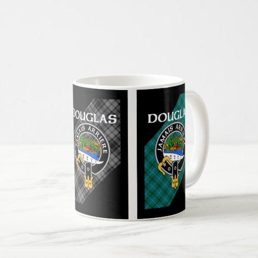 Clan Douglas Three Tartan Mug (Devant droit)