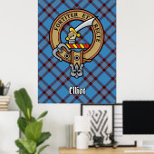 Clan Elliot Crest over het oude Tartan Poster (Thuiskantoor)