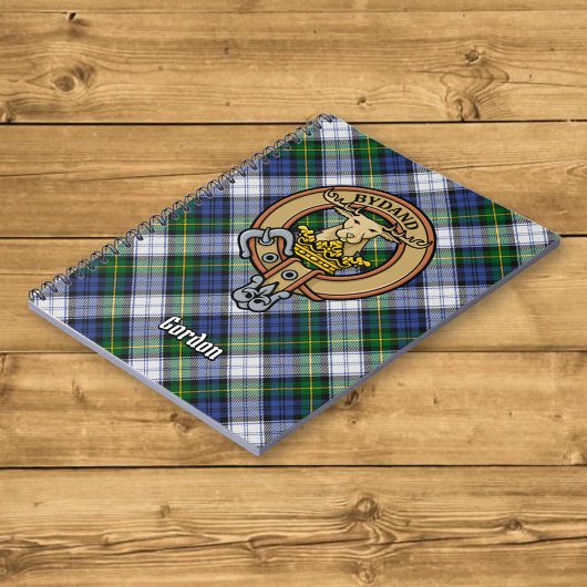 Clan Gordon Crest over Dress Tartan Notitieboek