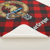 Clan Gregor Crest over Rob Roy Tartan Sherpa Deken (3/4)