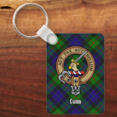 Clan Gunn Crest over Tartan Sleutelhanger (Voorkant)
