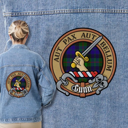 Clan Gunn Crest sur Tartan