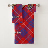 Clan Hamilton Crest sur Red Tartan (En situation)