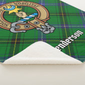 Clan Henderson Crest over Tartan Sherpa Deken (3/4)