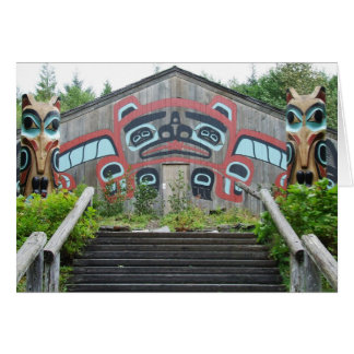 Clan house en totem poles, Ketchikan, Alaska