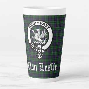 Clan Leslie Crest Badge en Tartan Latte Mok