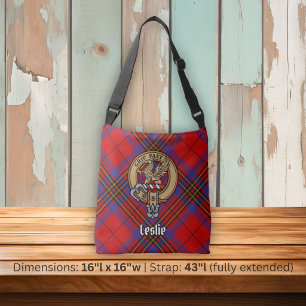 Clan Leslie Wapen over Rode Tartan Crossbody Tas