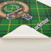 Clan MacArthur Crest over Tartan Sherpa Deken (3/4)