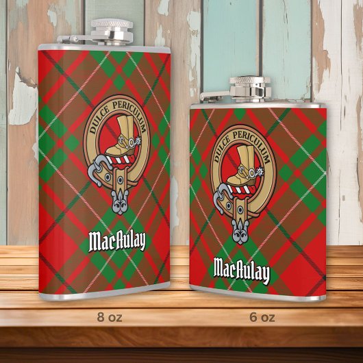 Clan MacAulay Crest boven Tartan Heupfles