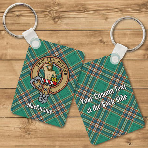 Clan MacFarlane Crest over de oude jacht Tartan Sleutelhanger
