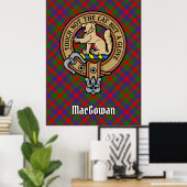 Clan MacGowan Crest over Tartan Poster (Thuiskantoor)