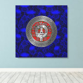 Clan MacLean Crest & Tartan Knot op Thistle Canvas Afdruk (Insitu (Houten vloer))