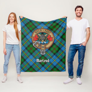 Clan MacLeod Crest over Tartan Fleece Deken