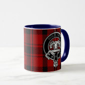 Clan MacLeod Crest & Red & Black Tartan Mok (Voorkant rechts)