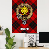 Clan MacLeod van Raasay Crest over Tartan Poster (Thuiskantoor)