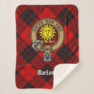 Clan MacLeod van Raasay Crest over Tartan Sherpa Deken