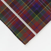Clan Macpherson Crest Badge en Tartan Fleece Deken (Hoek)