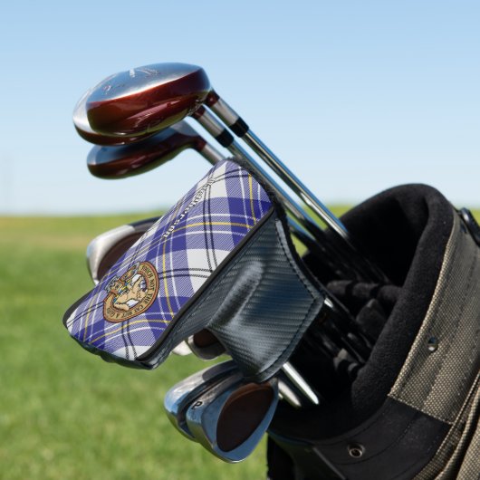 Clan MacPherson Crest over blauwe jurk Tartan Golfheadcover (Insitu)